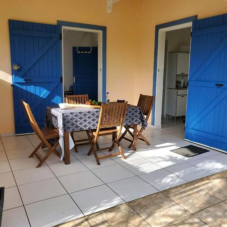 Bel Appartement T2 Avec Vue Sur Palmier Et Mer Sainte-Rose Esterno foto